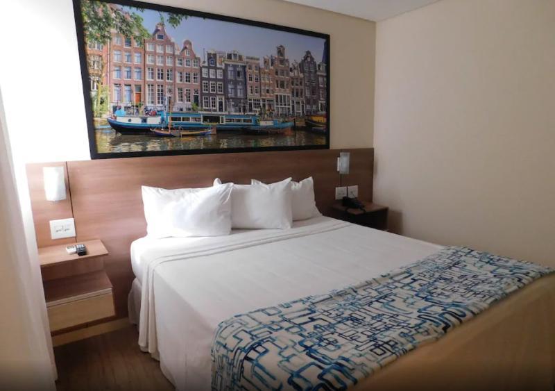 Hotel Amsterdam Montes Claros Exterior photo