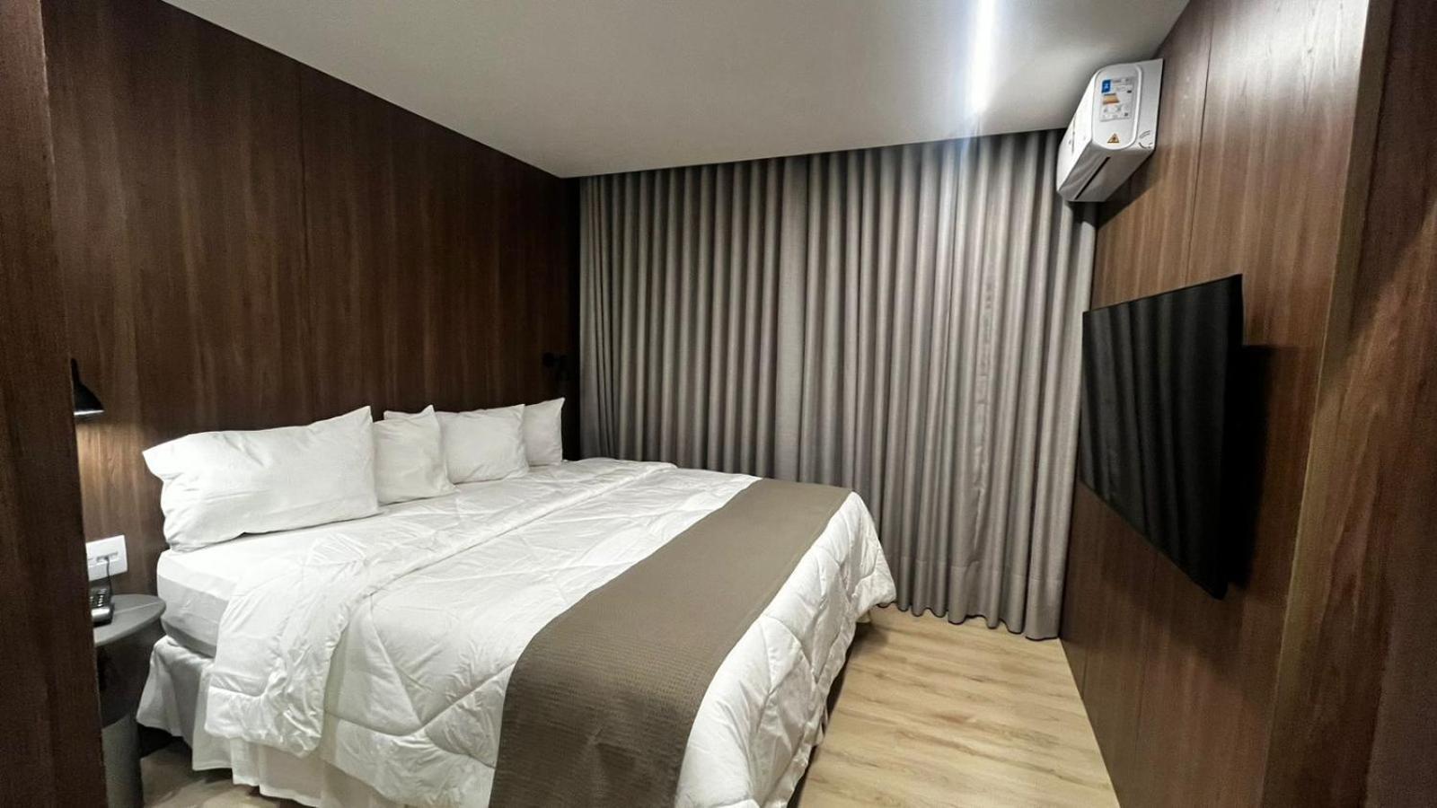 Hotel Amsterdam Montes Claros Exterior photo